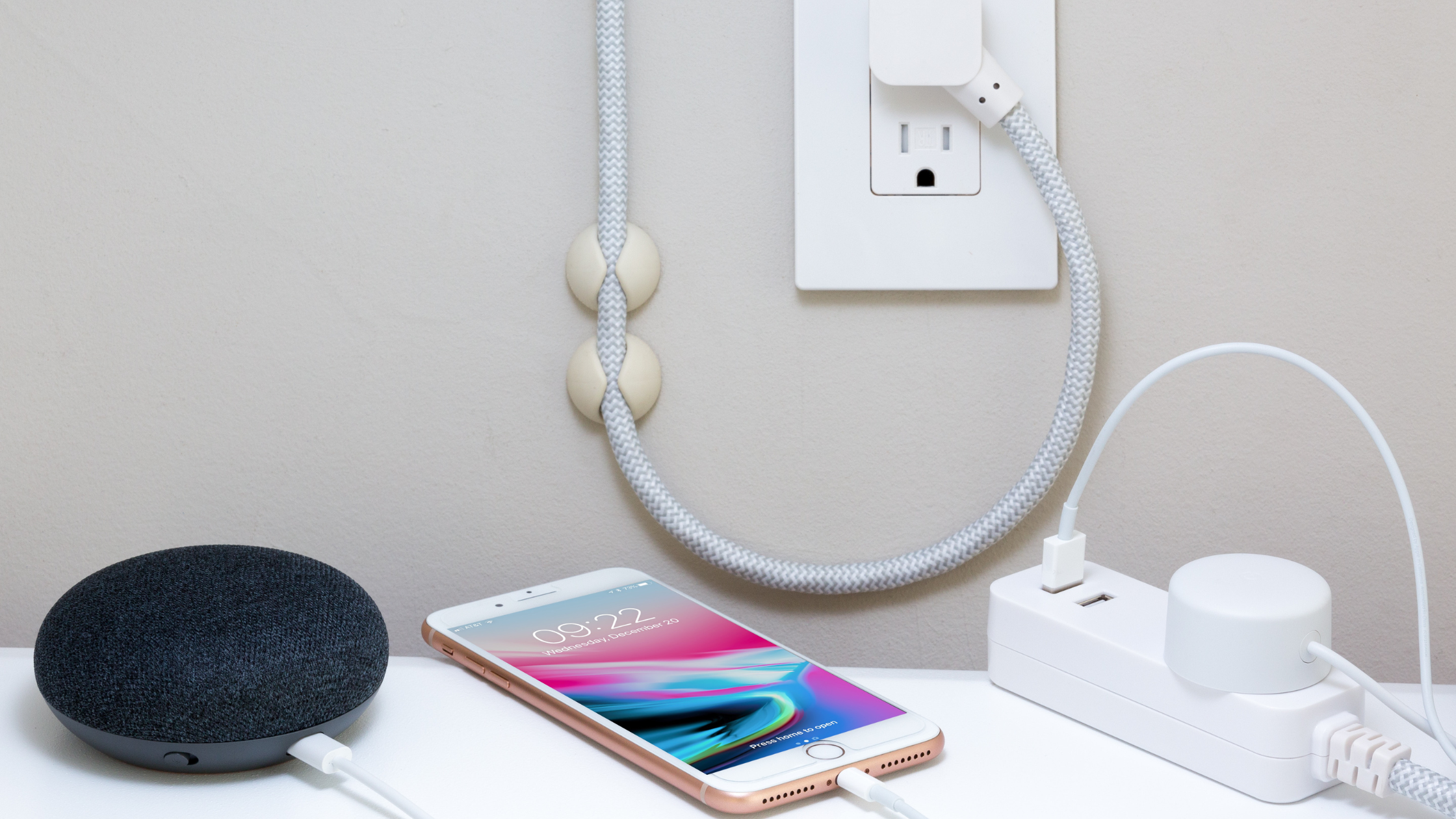 Smart Home Simplified: 15 Must-Have Gadgets for a Connected and Efficient Living Space