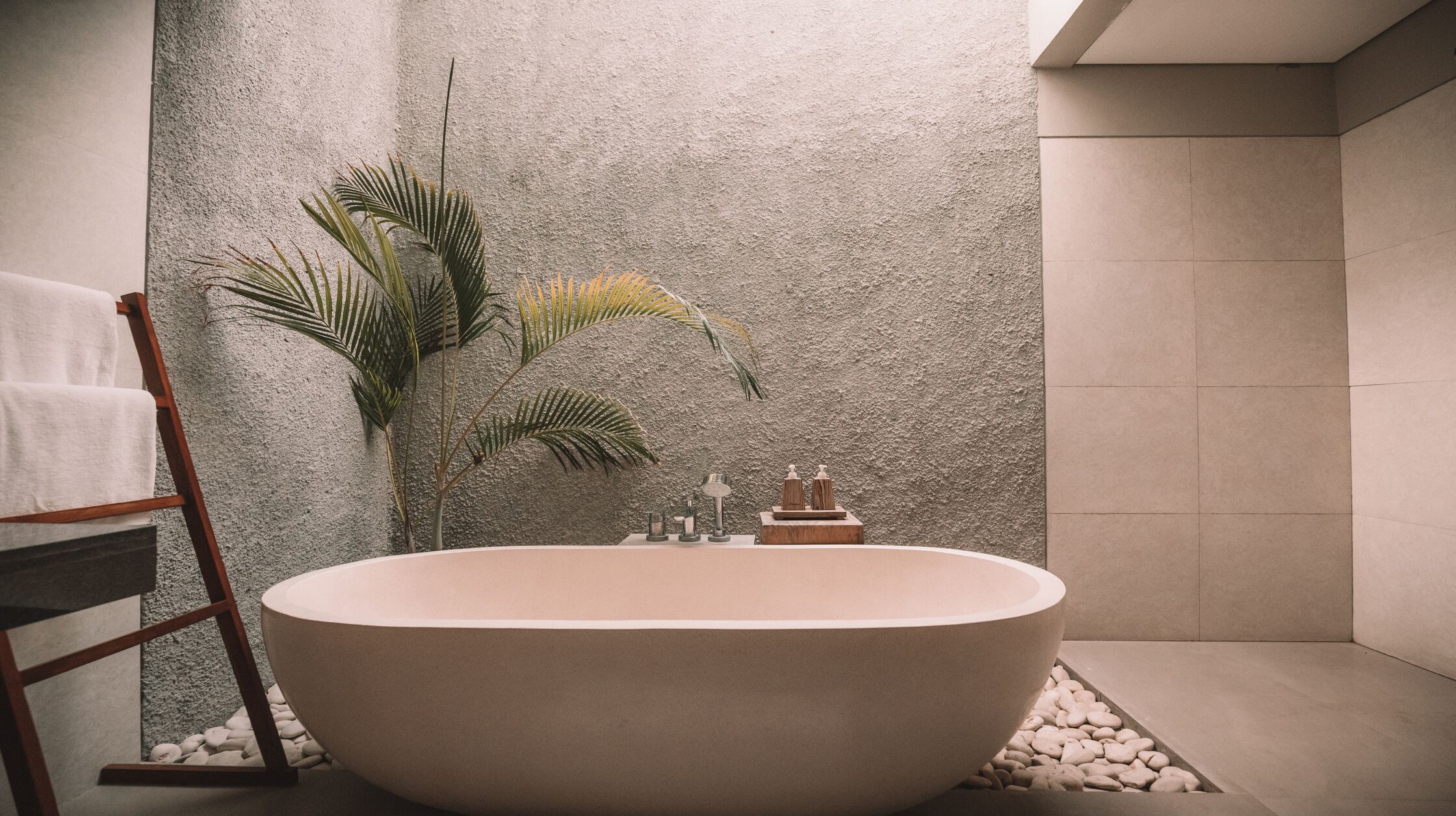 Spa-Inspired Bathroom Products for Ultimate Relaxation