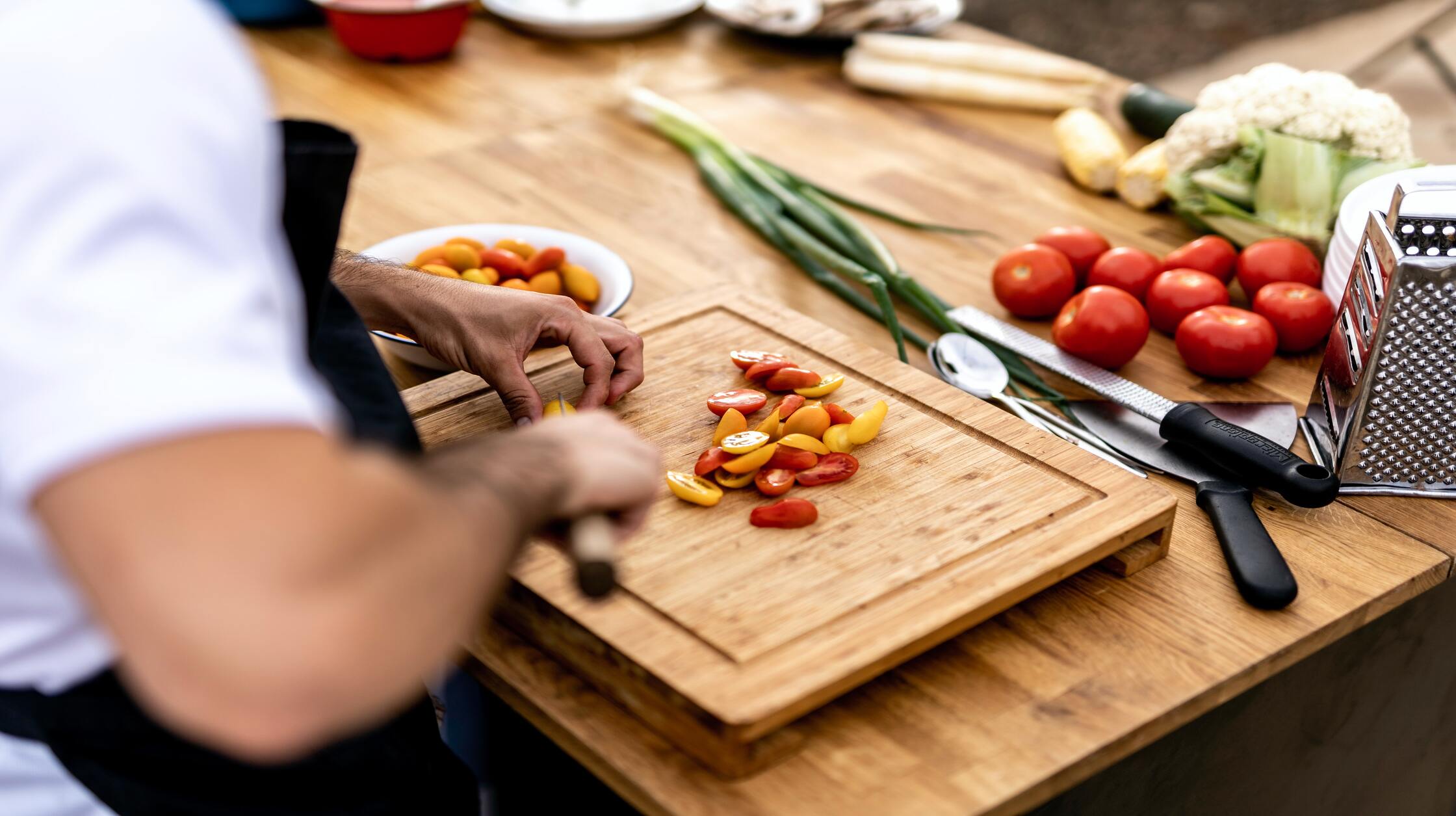 Master Your Kitchen: 14 Must-Have Appliances and Tools for Aspiring Chefs