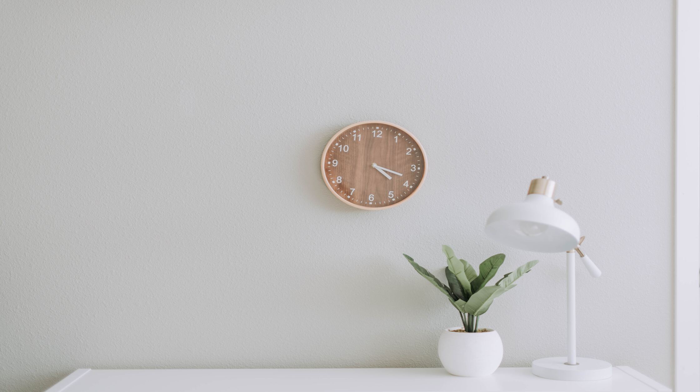 12 Timeless Clocks Every Modern Home Needs